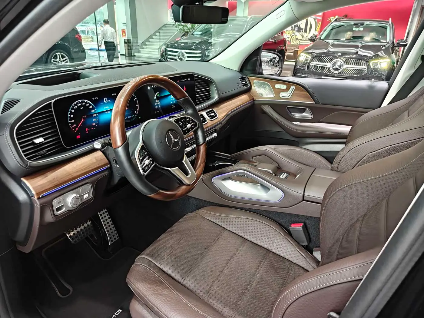 Mercedes-Benz GLS 2022 — Фото 15/20