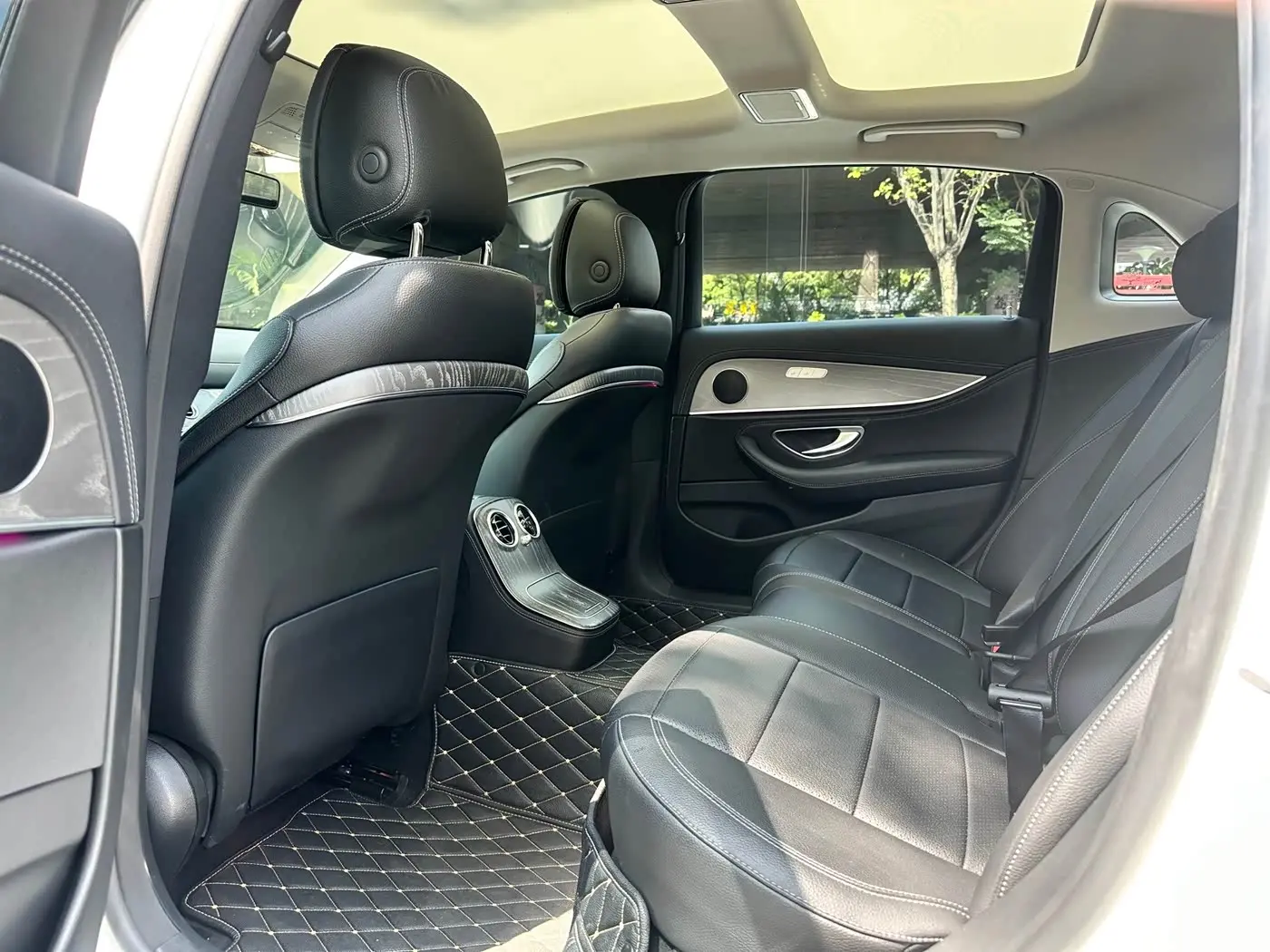 Mercedes-Benz E-Class New Energy 2021 — Photo 17/17