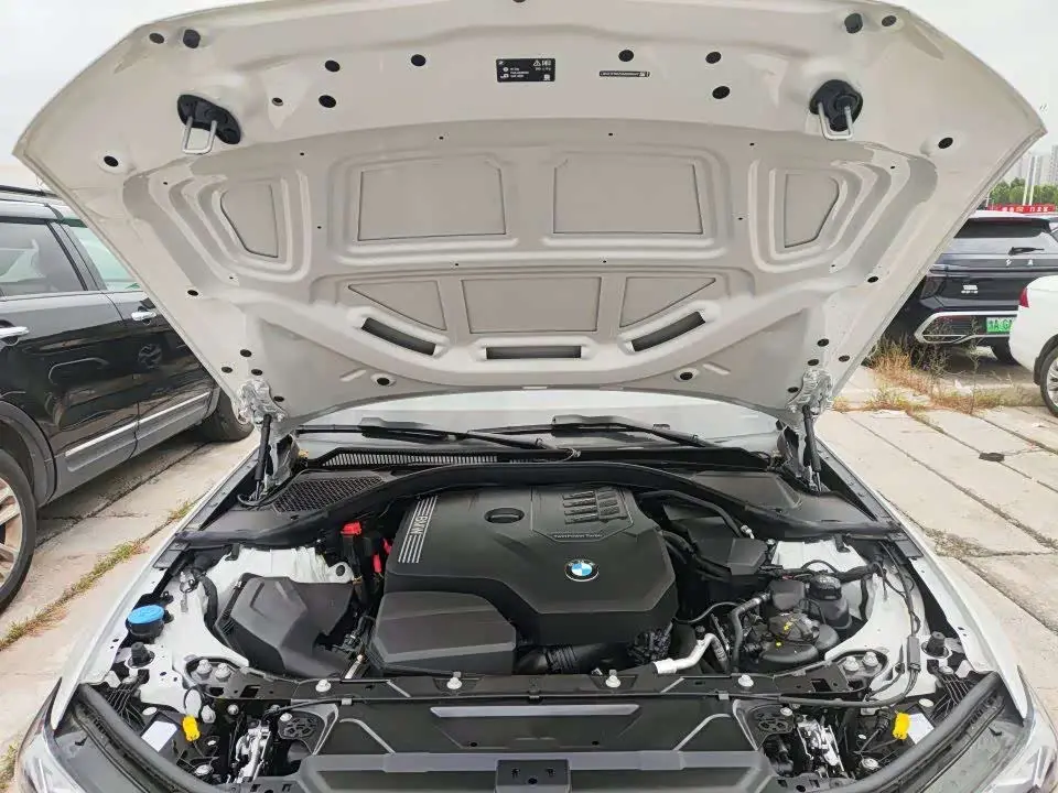 BMW 3 Series 2024 — Şəkil 8/12