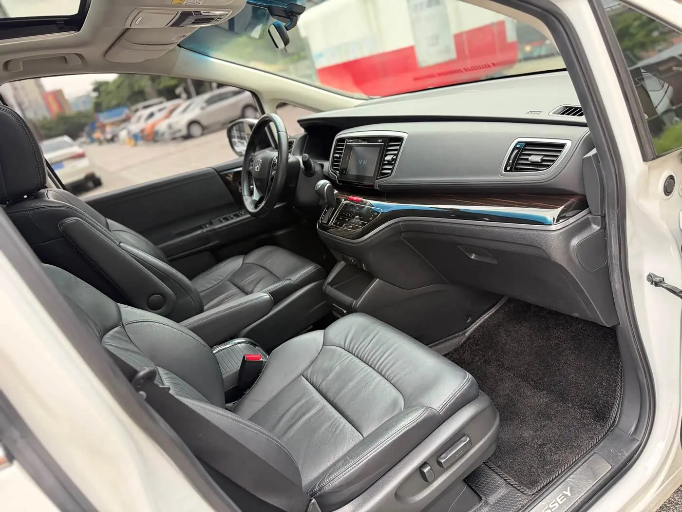Honda Odyssey 2019 — Photo 6/19