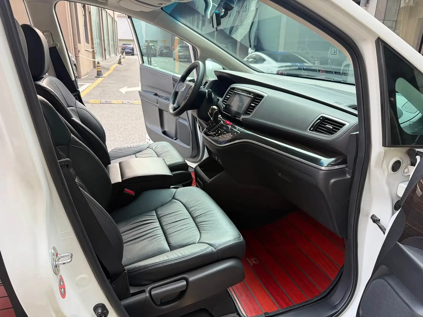 Honda Odyssey 2018 — Photo 10/20