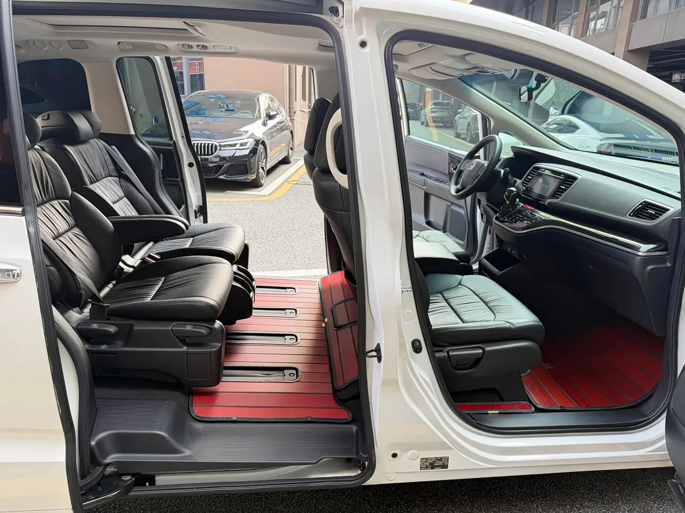 Honda Odyssey 2018 — Photo 11/20
