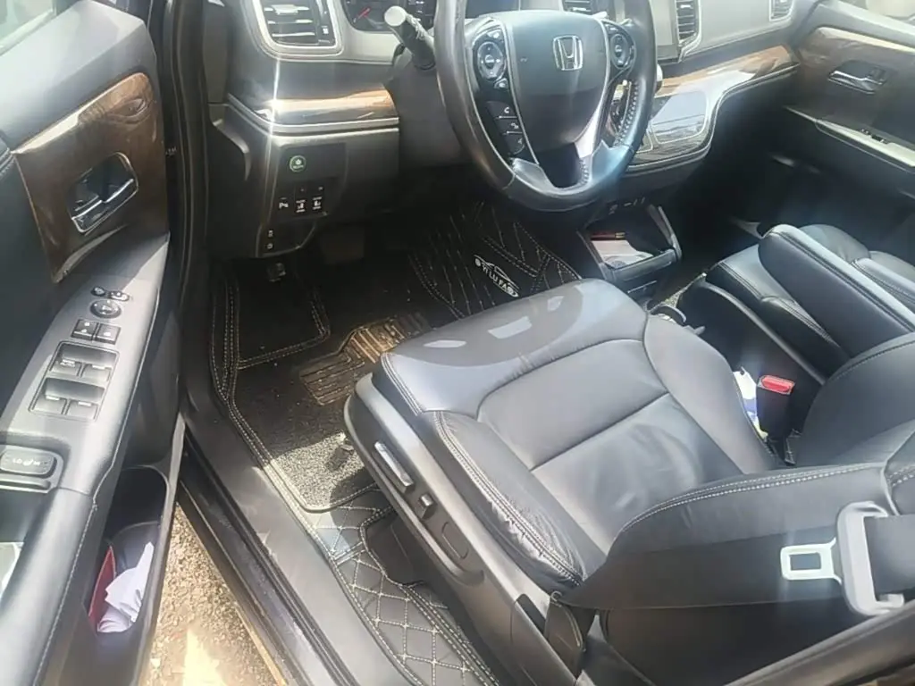 Honda Odyssey 2017 — Photo 16/20