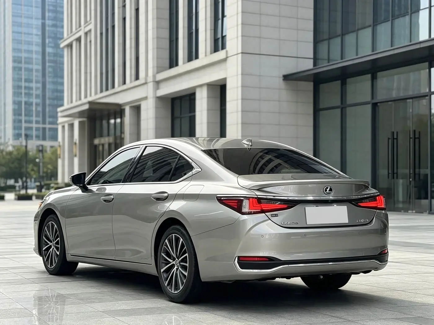 Lexus ES 2024 — Фото 9/9