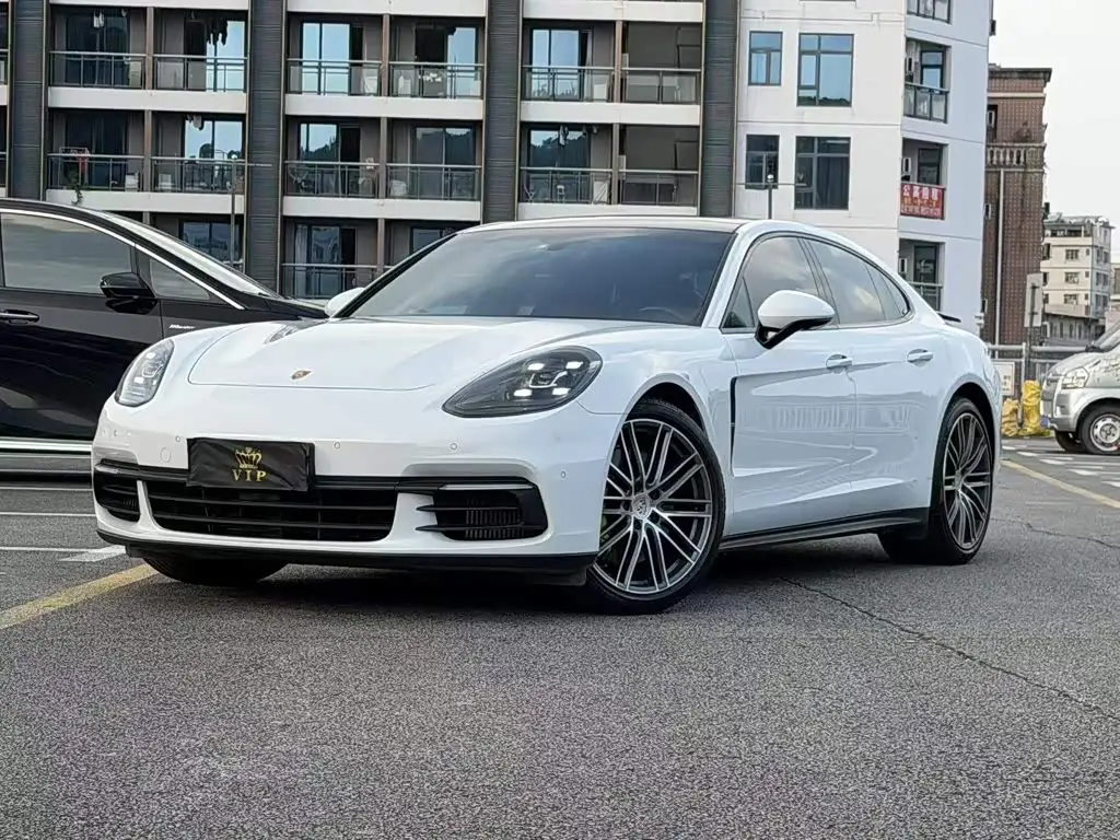 Porsche Panamera, 2020