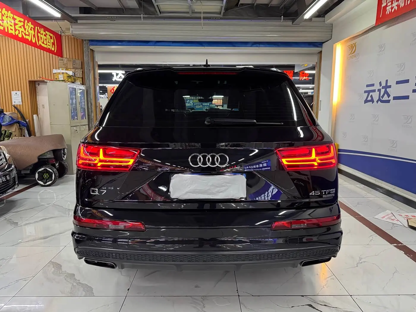 Audi Q7 2016 — Фото 8/12