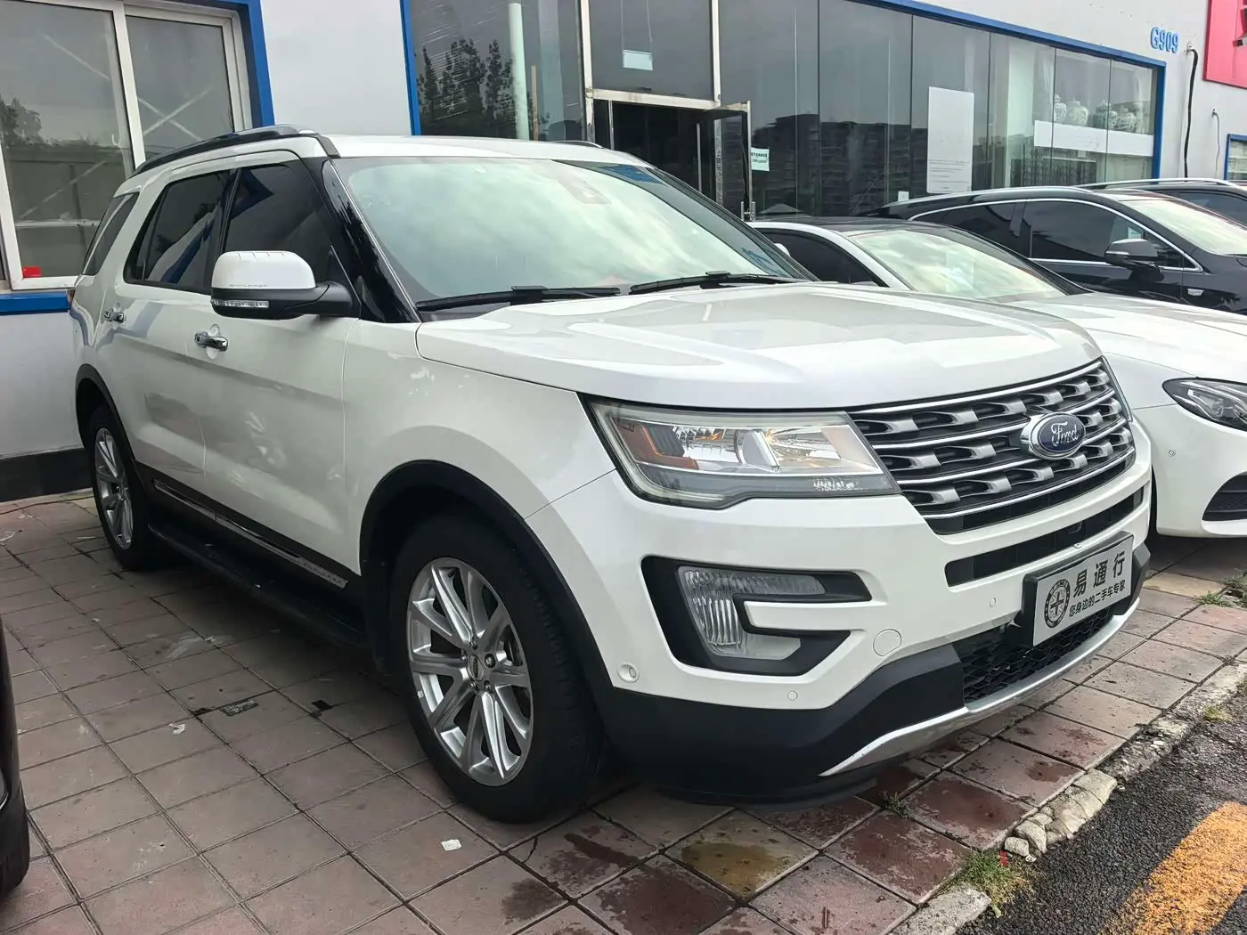 Ford Explorer 2017 — Фото 3/19