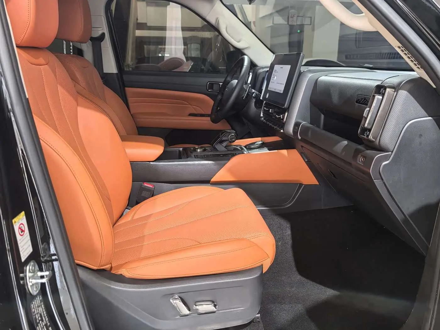 Haval H9 2025 — Photo 5/15