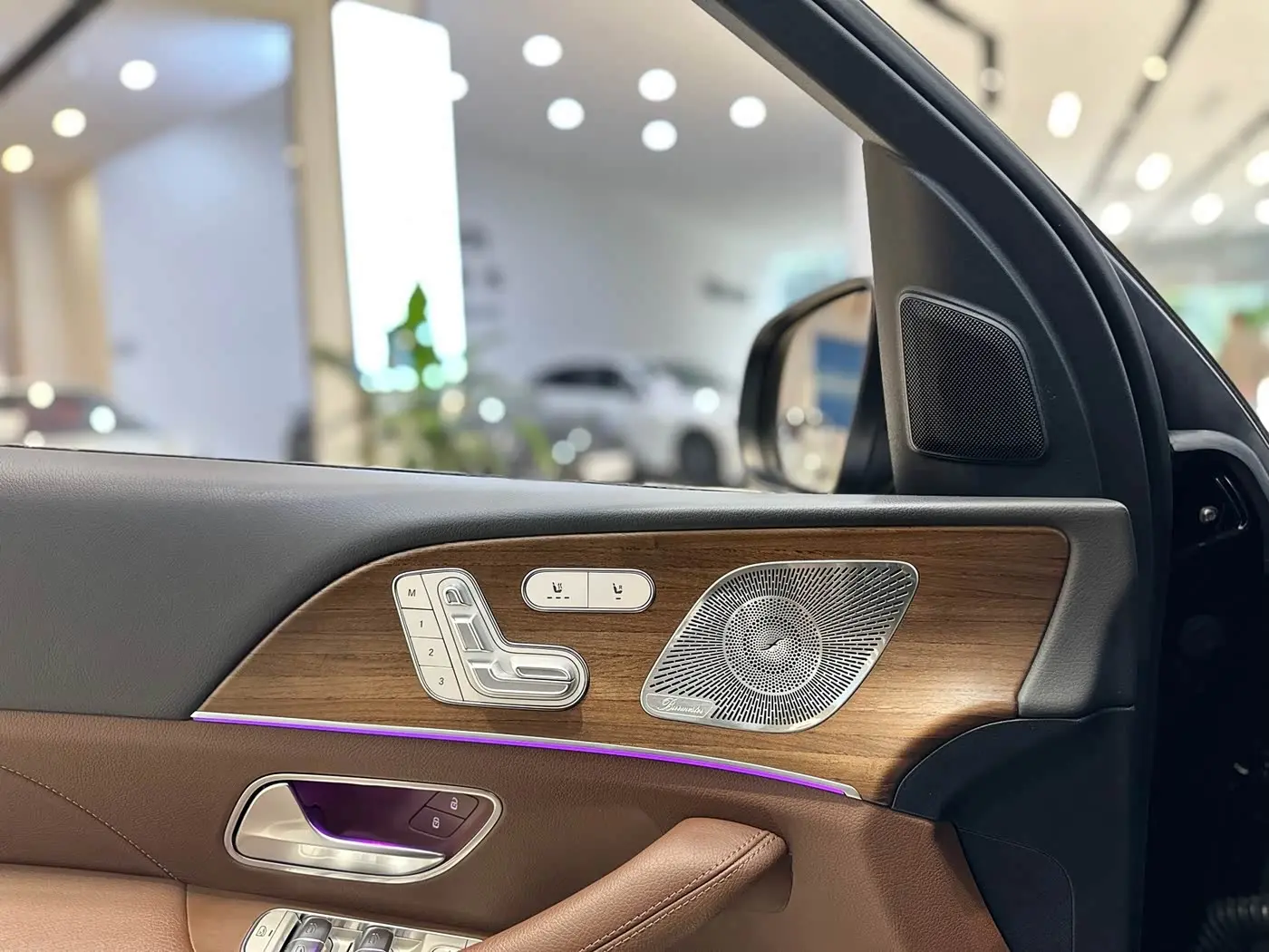 Mercedes-Benz GLE 2024 — Photo 7/16