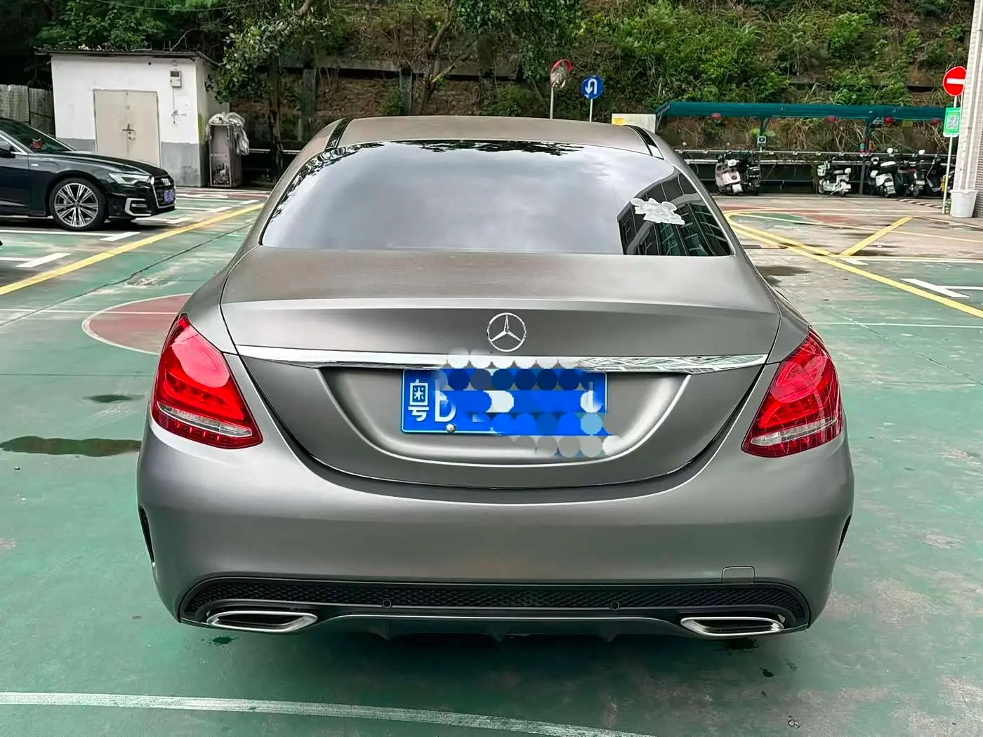 Mercedes-Benz C-Class 2018 — Photo 5/9
