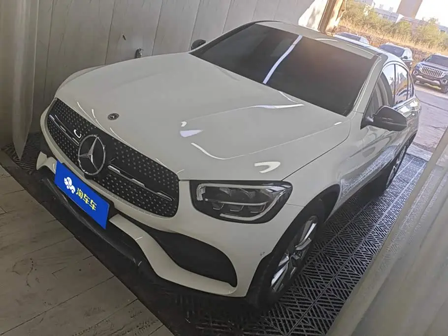 Mercedes-Benz GLC Coupe 2021 — Фото 1/16