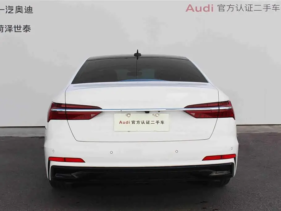 Audi A6L 2022 — Photo 5/17