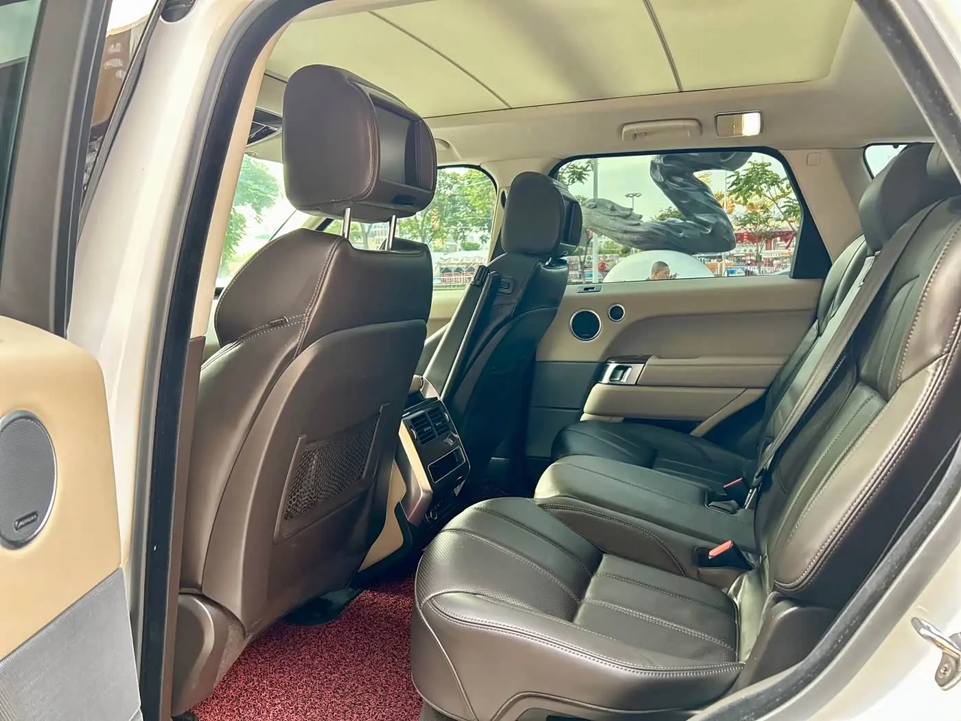 Land Rover Range Rover Sport 2015 — Photo 7/11