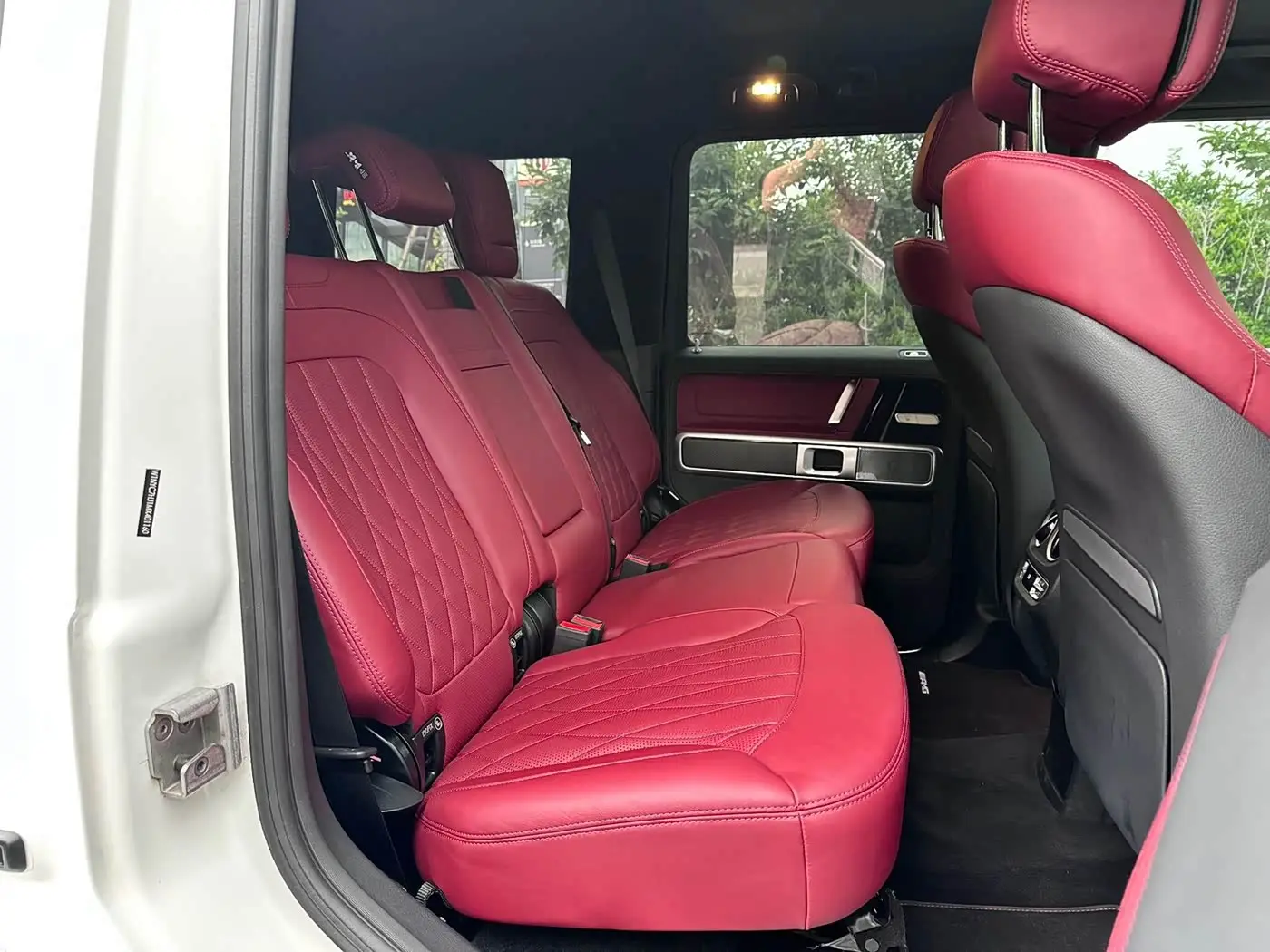 Mercedes-Benz G-Class AMG 2023 — Фото 8/14