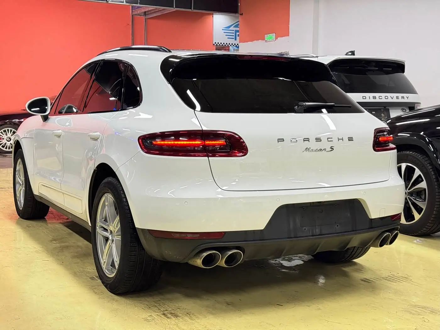 Porsche Macan 2016 — Photo 5/20