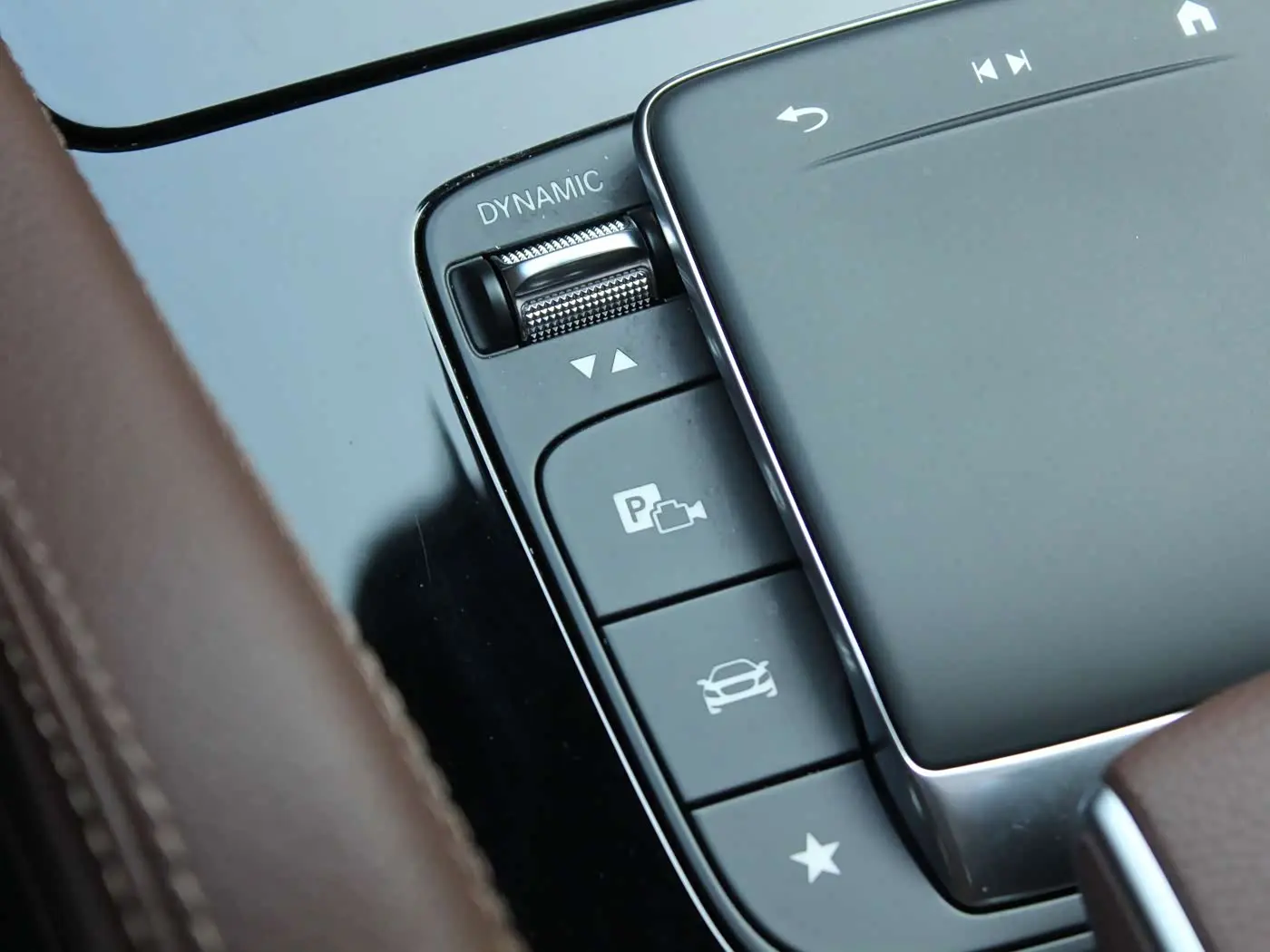 Mercedes-Benz GLE 2024 — Photo 17/20