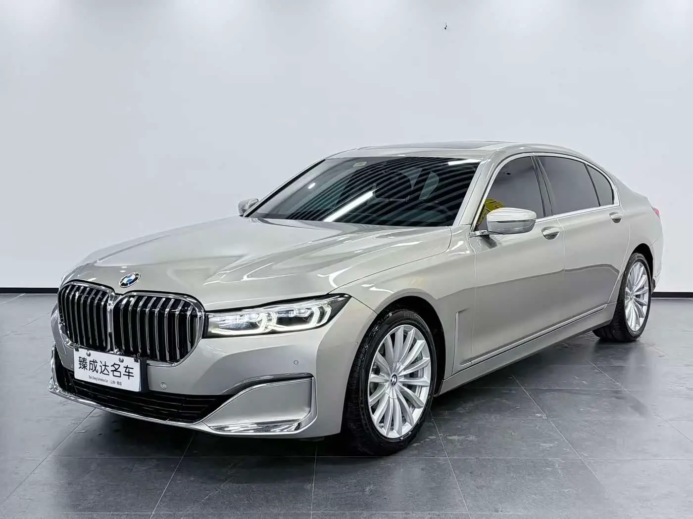 BMW 7 Series 2021 — Фото 1/20