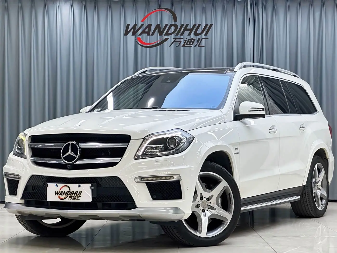 Mercedes-Benz GL-Class AMG 2016 — Photo 1/20