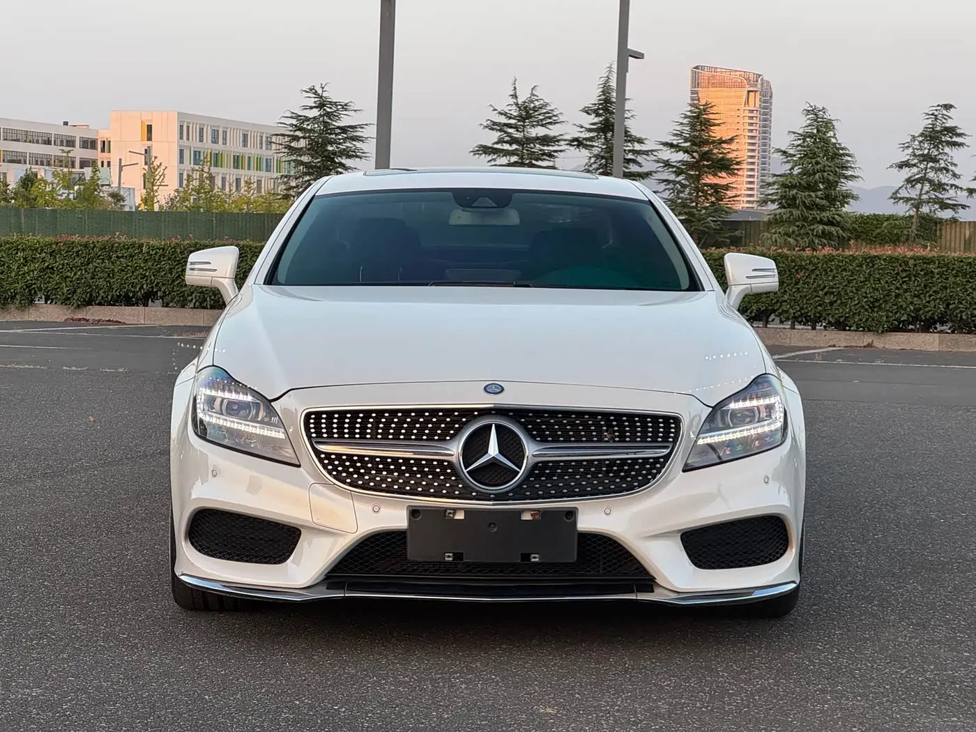 Mercedes-Benz CLS 2015 — Photo 2/9