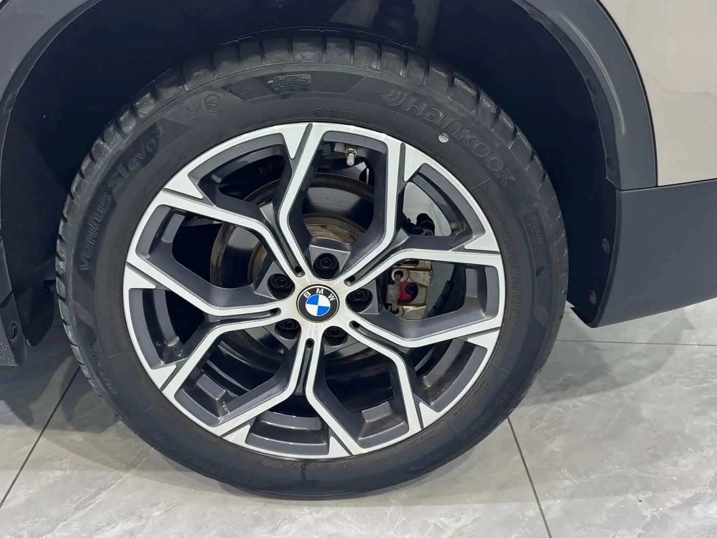 BMW X1 2023 — Photo 18/19