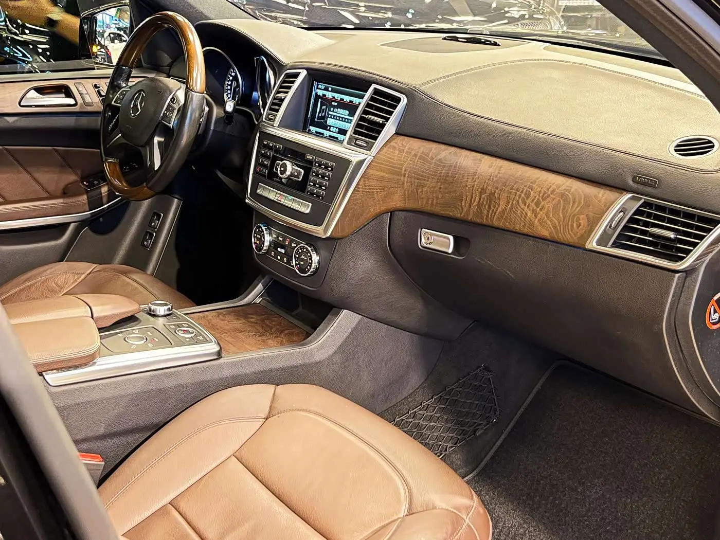 Mercedes-Benz GL-Class 2015 — Фото 14/20