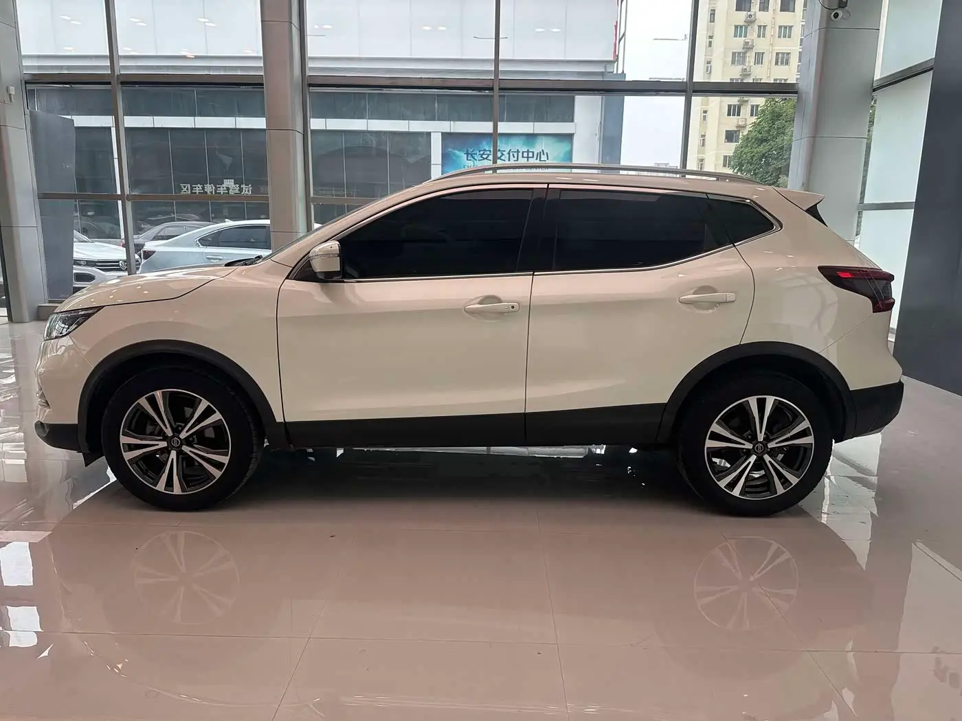 Nissan Qashqai 2022 — Photo 6/13
