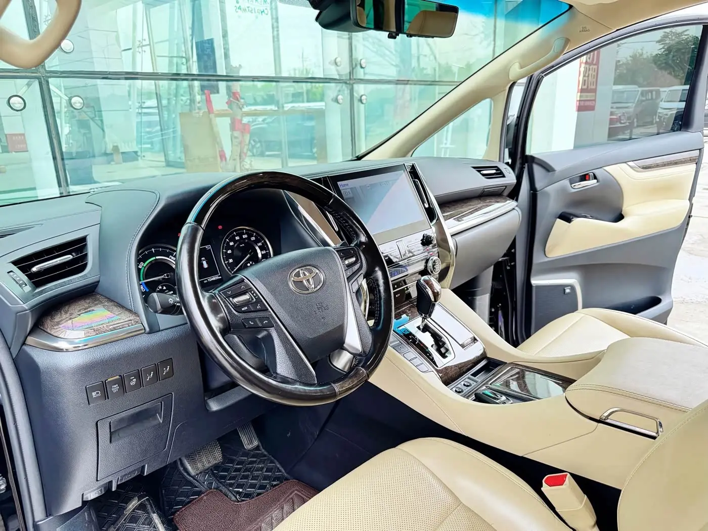 Toyota Alphard 2021 — Фото 10/20