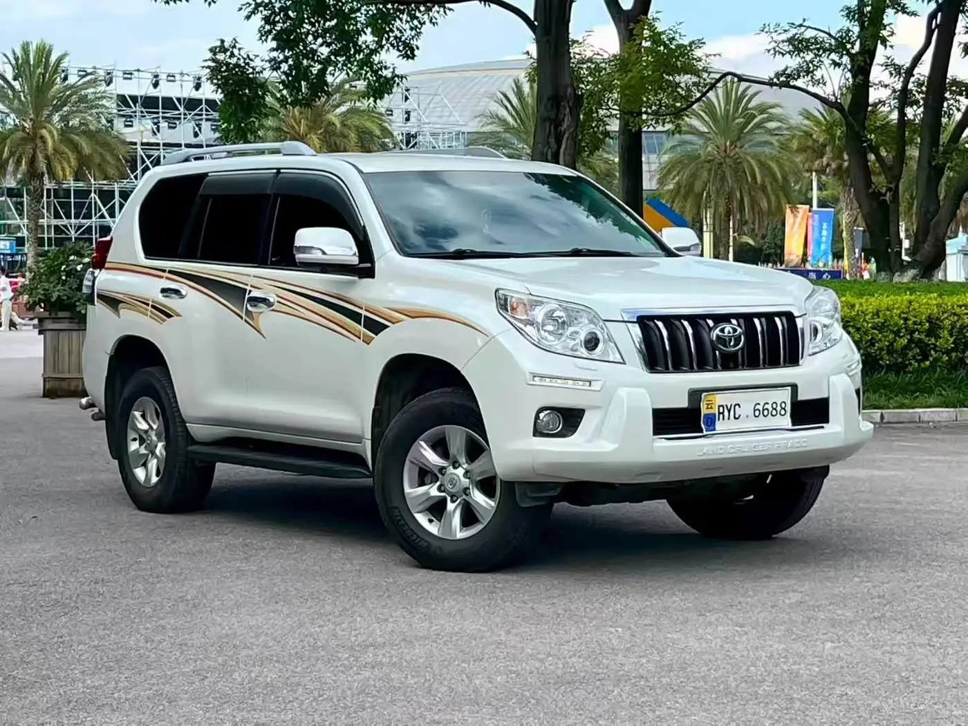 Toyota Prado 2013 — Фото 3/9