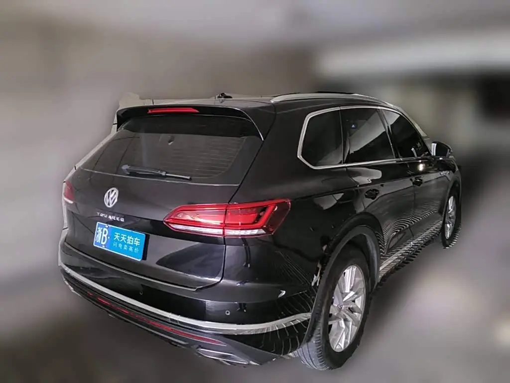 Volkswagen Touareg 2019 — Фото 5/15
