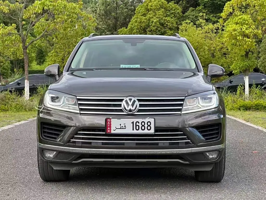 Volkswagen Touareg 2017 — Şəkil 2/9