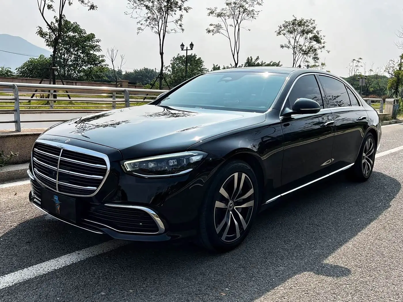 Mercedes-Benz S-Class 2023 — Фото 9/9