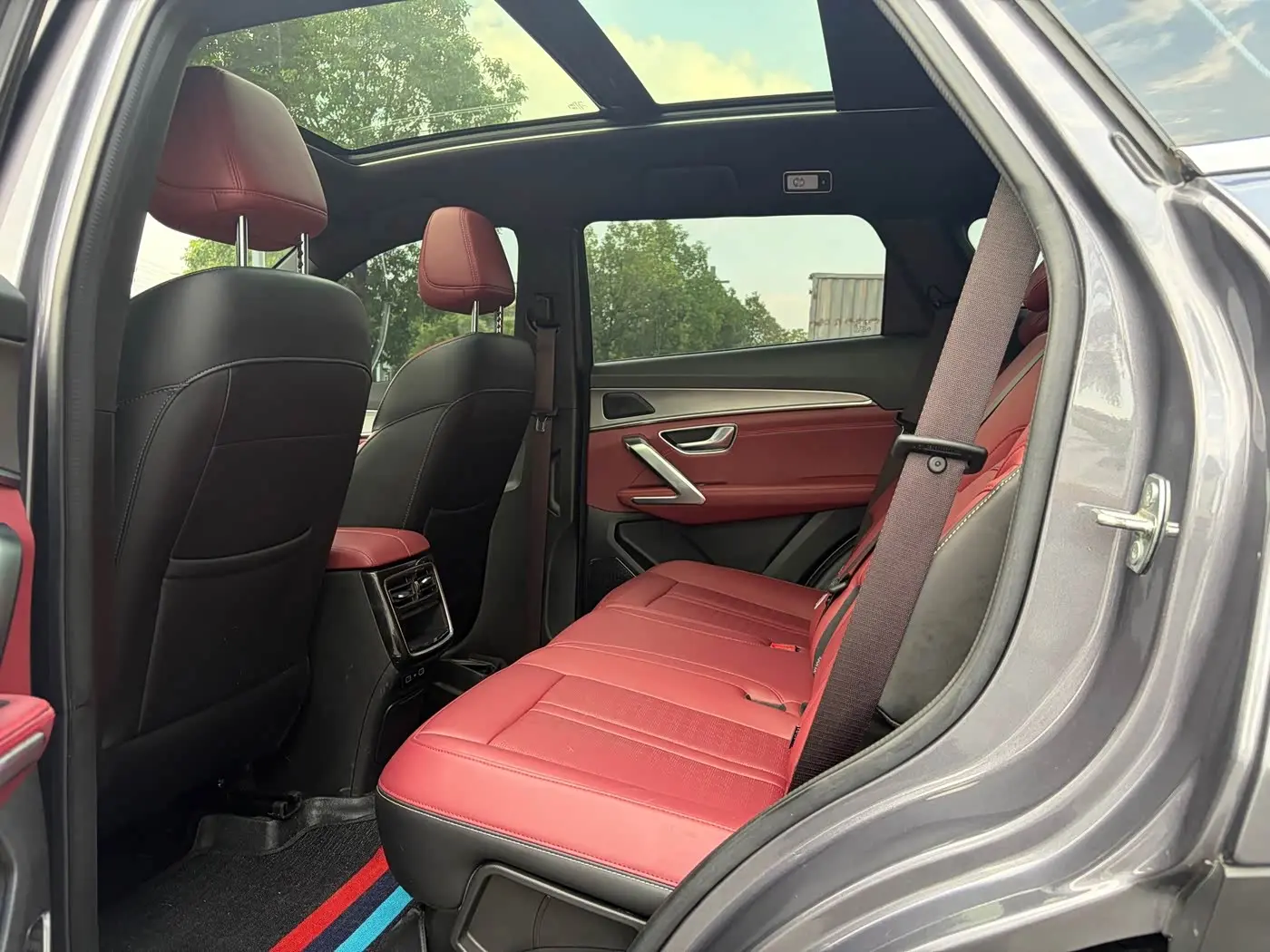 Jetour X70 PLUS 2025 — Photo 9/14