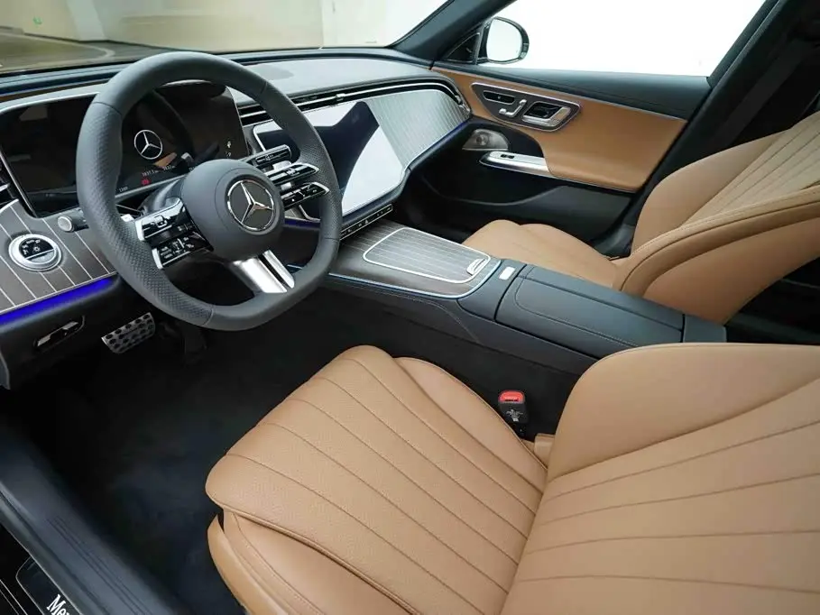 Mercedes-Benz E-Class 2026 — Фото 8/18