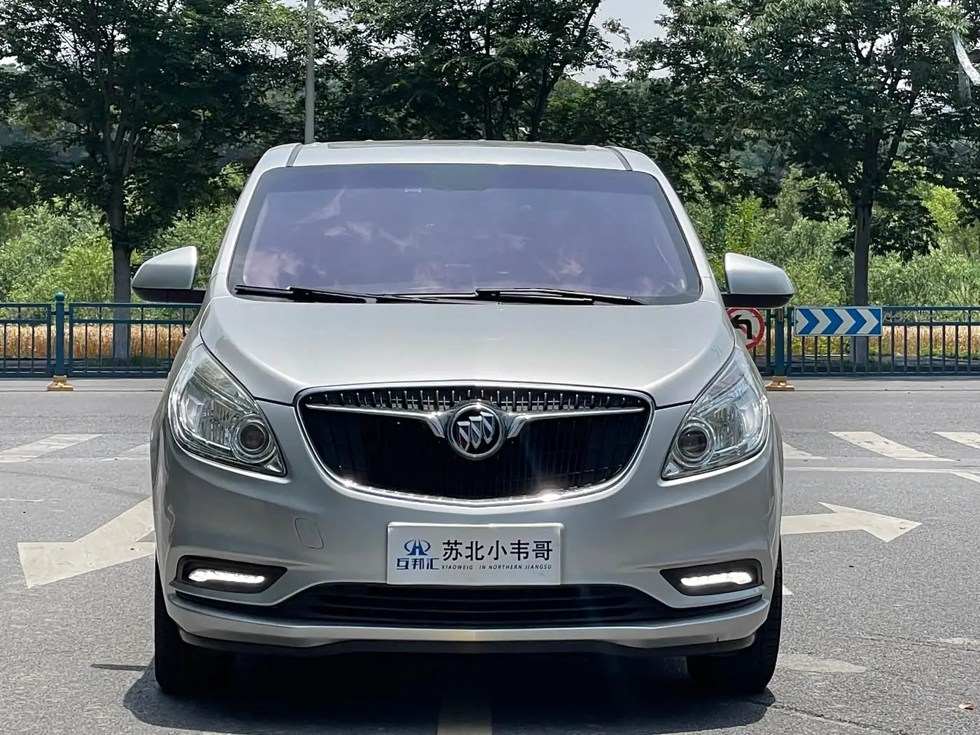 Buick GL8, 2019