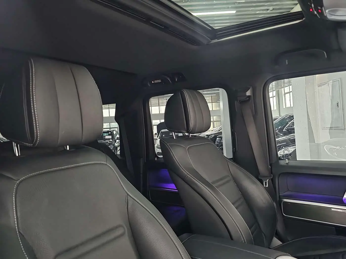Mercedes-Benz G-Class 2018 — Фото 12/16