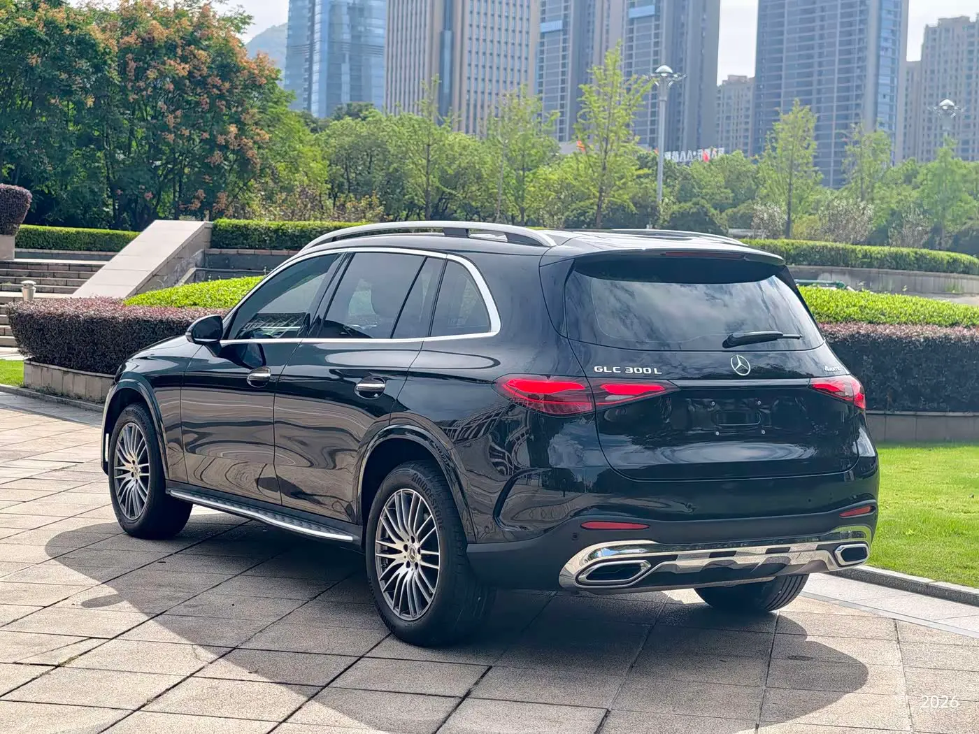 Mercedes-Benz GLC 2025 — Photo 17/17