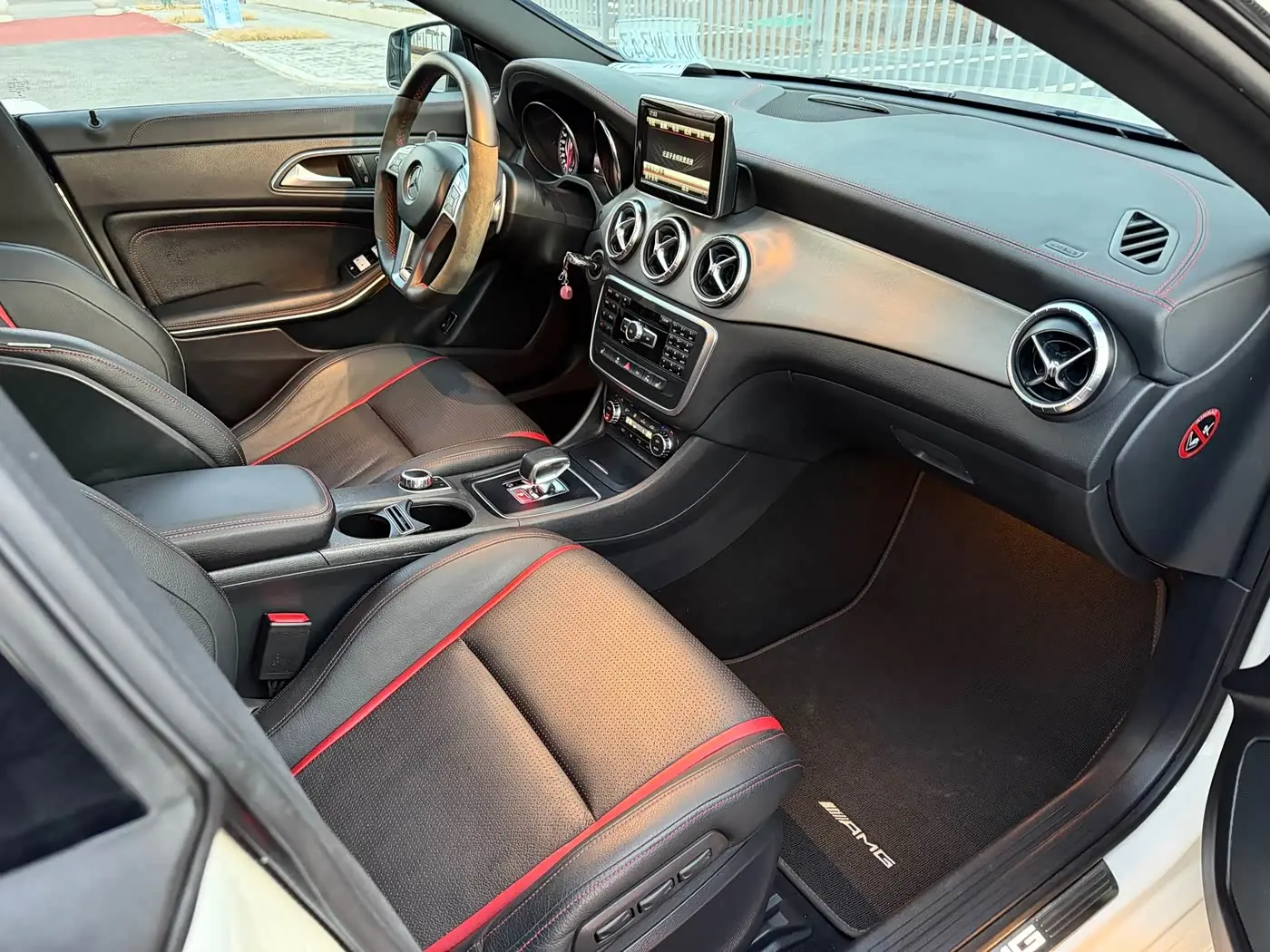 Mercedes-Benz CLA AMG 2014 — Фото 12/15