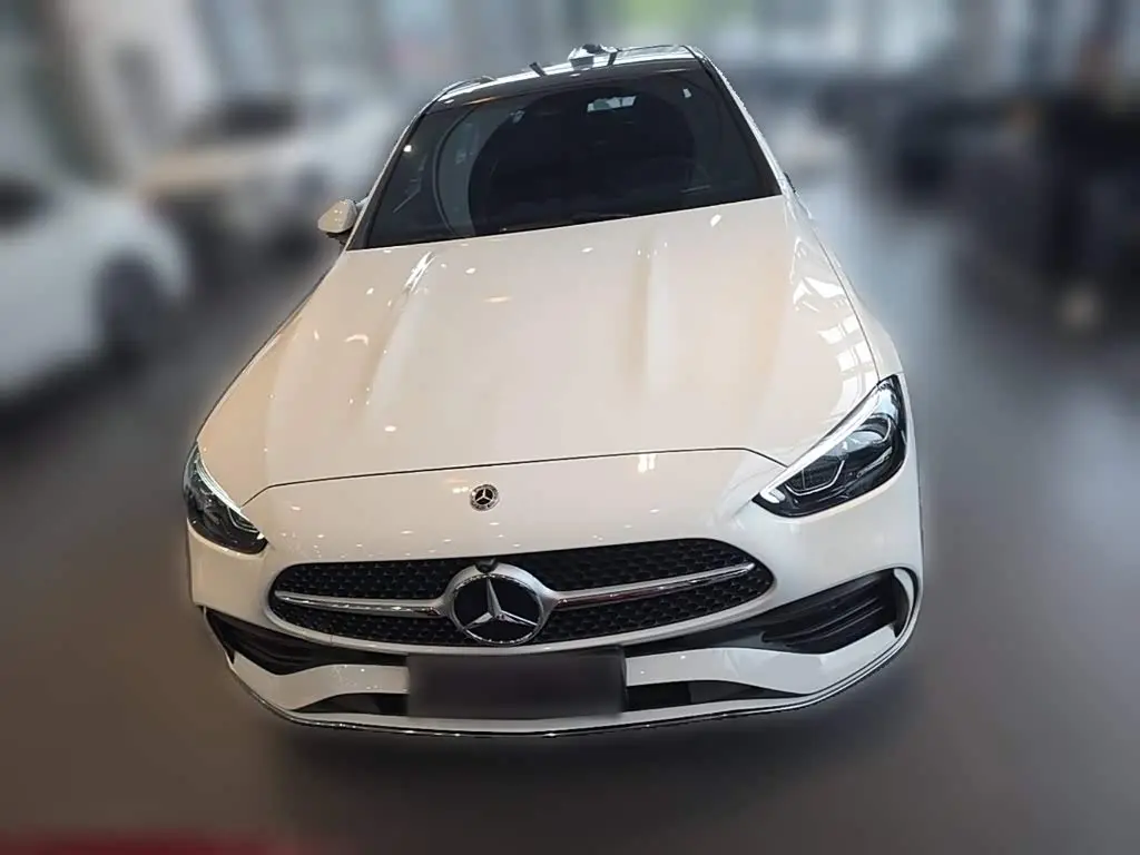 Mercedes-Benz C-Class 2025 — Фото 5/20