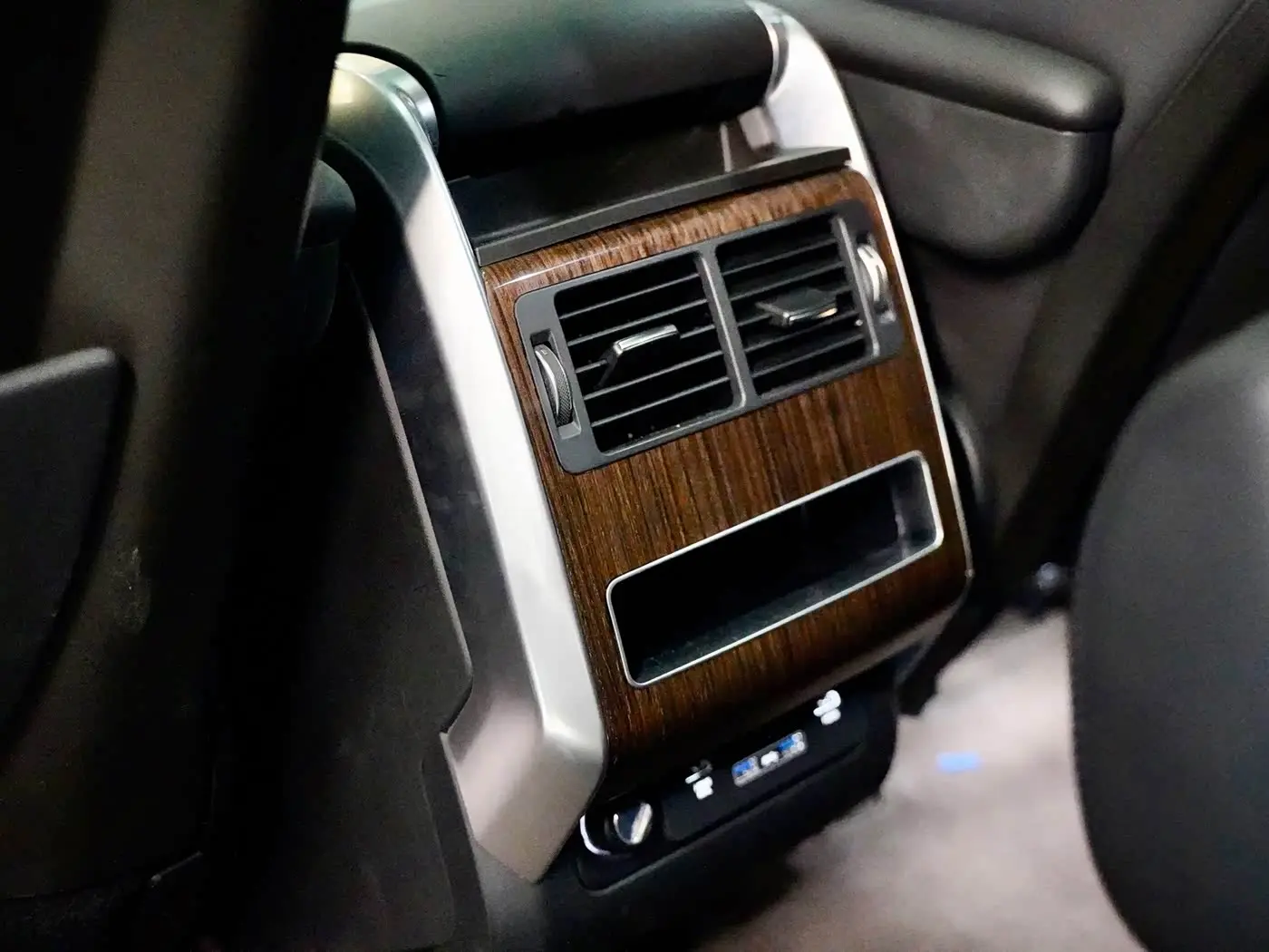 Land Rover Range Rover Sport PHEV 2019 — Фото 18/20