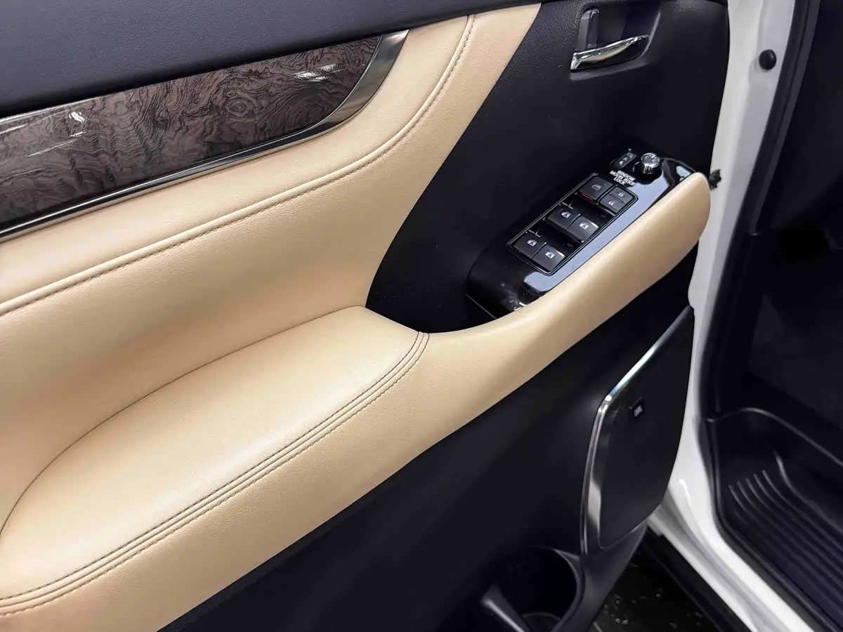 Toyota Alphard 2019 — Фото 10/20