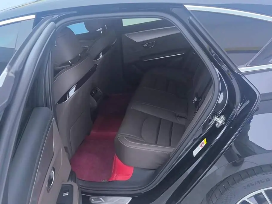 BYD Han 2022 — Photo 11/16