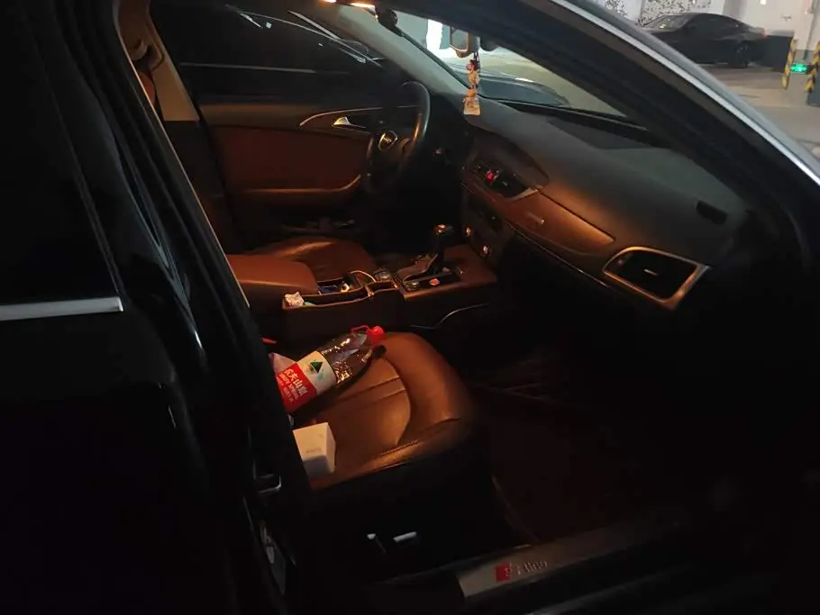 Audi A6L 2018 — ფოტო 8/16
