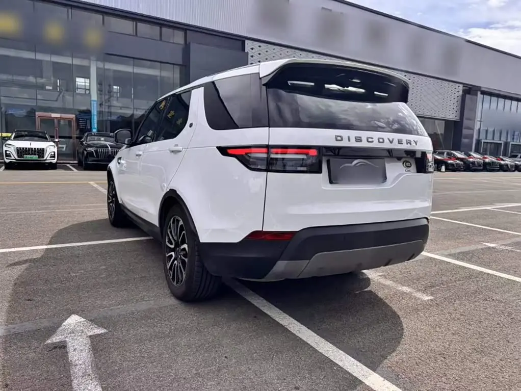 Land Rover Discovery 2019 — Фото 10/20