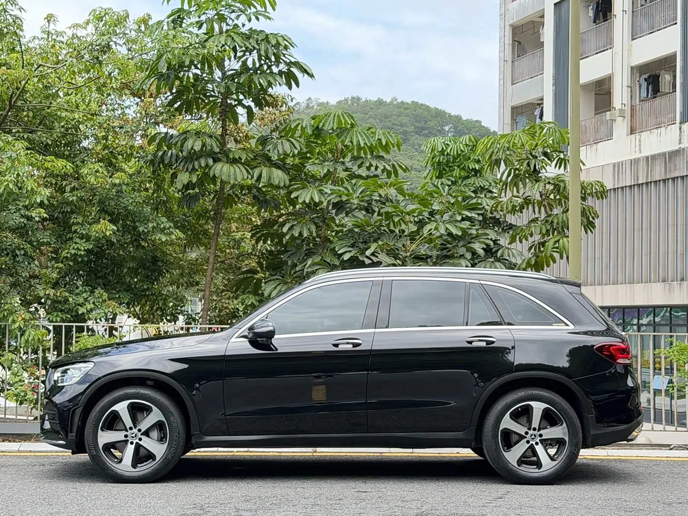 Mercedes-Benz GLC 2022 — Фото 4/18