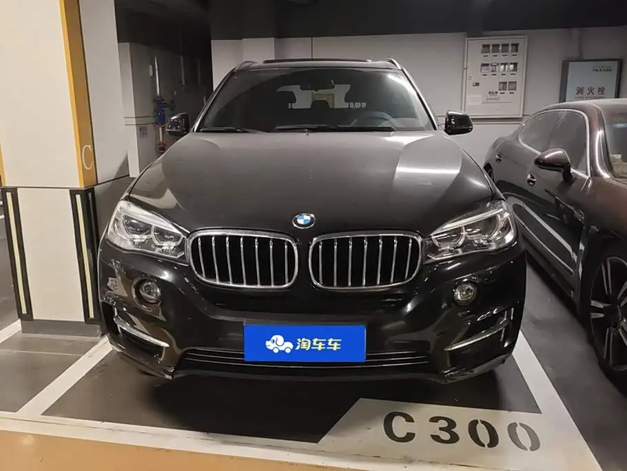 BMW X5 2017 — Фото 2/16