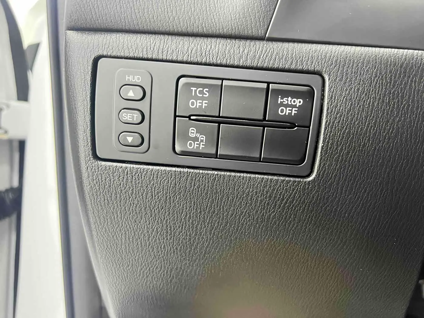 Mazda CX-4 2023 — Фото 10/20