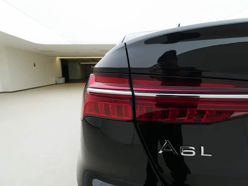 Audi A6L 2024 — Photo 8/20