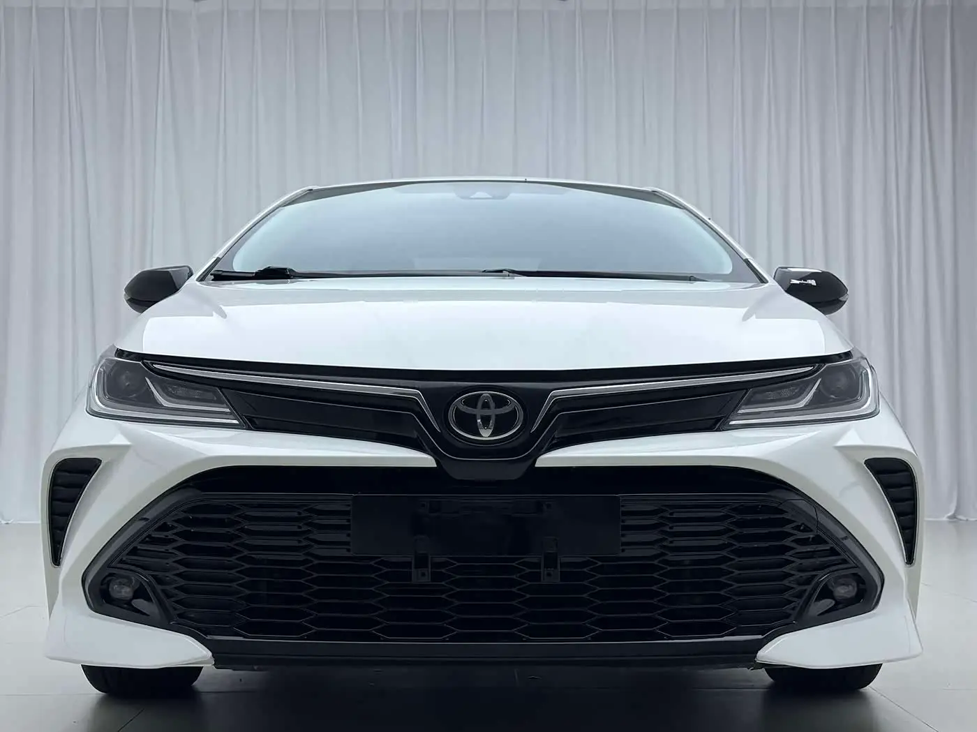 Toyota Corolla 2022 — Фото 2/20