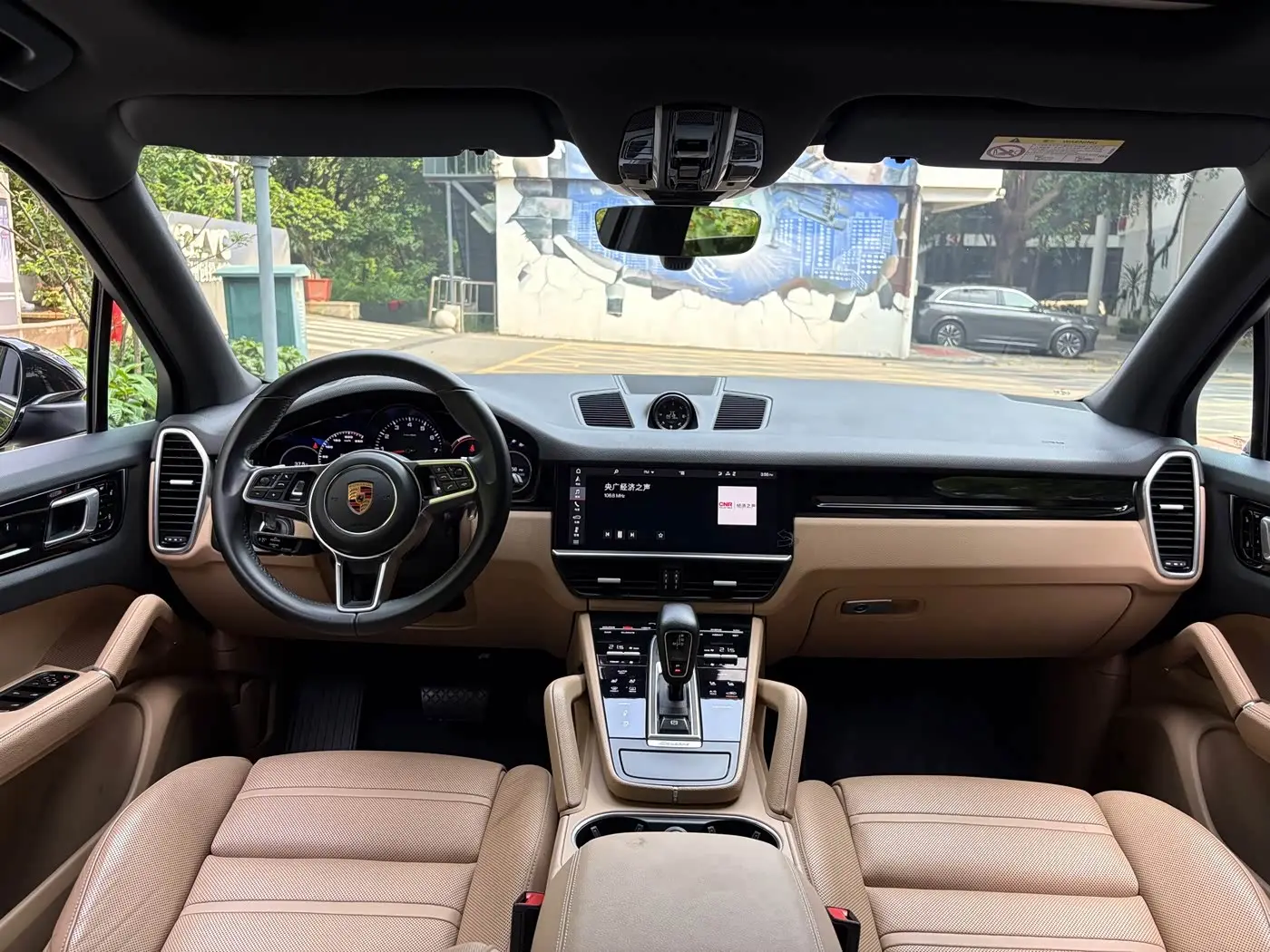Porsche Cayenne 2019 — Фото 17/20