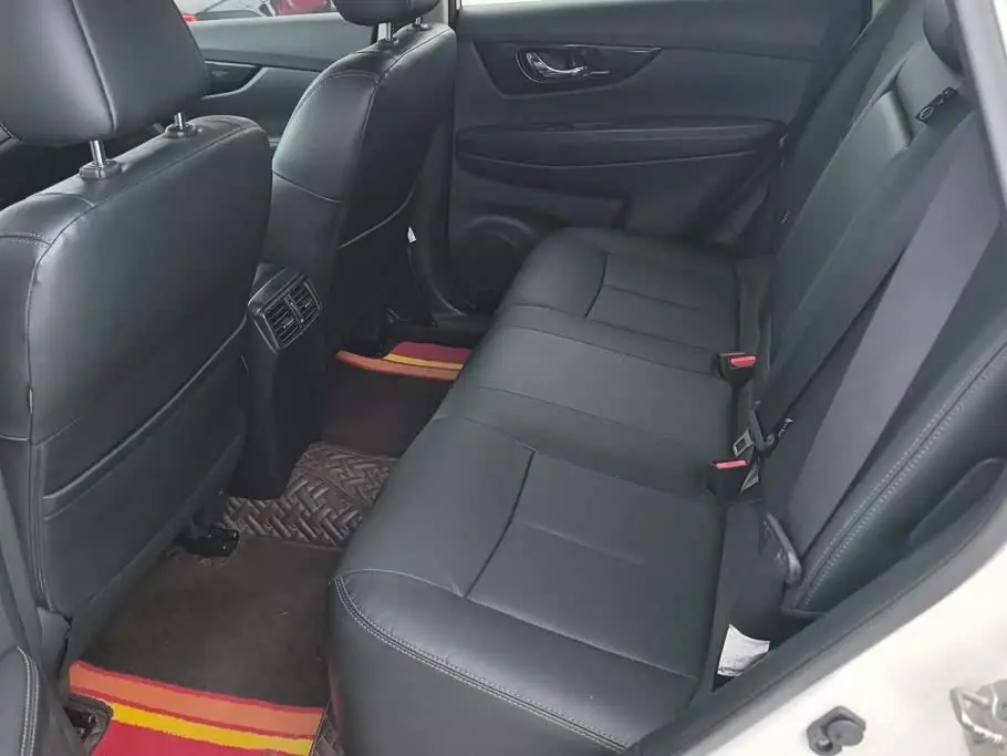 Nissan X-Trail 2019 — Photo 11/16